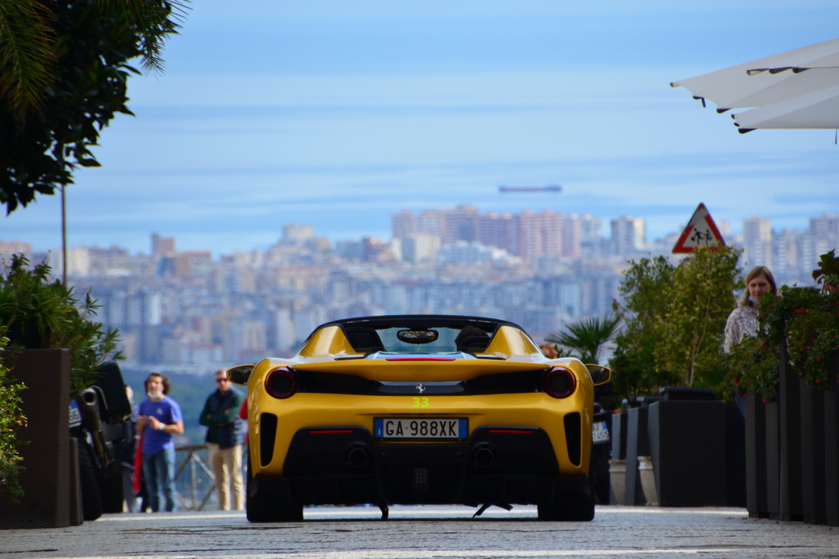 Ferrari 488