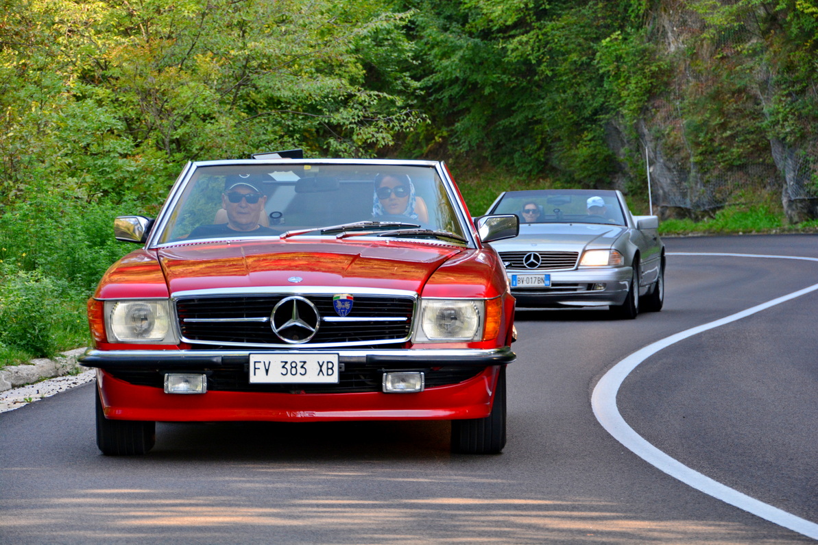 mercedes R107