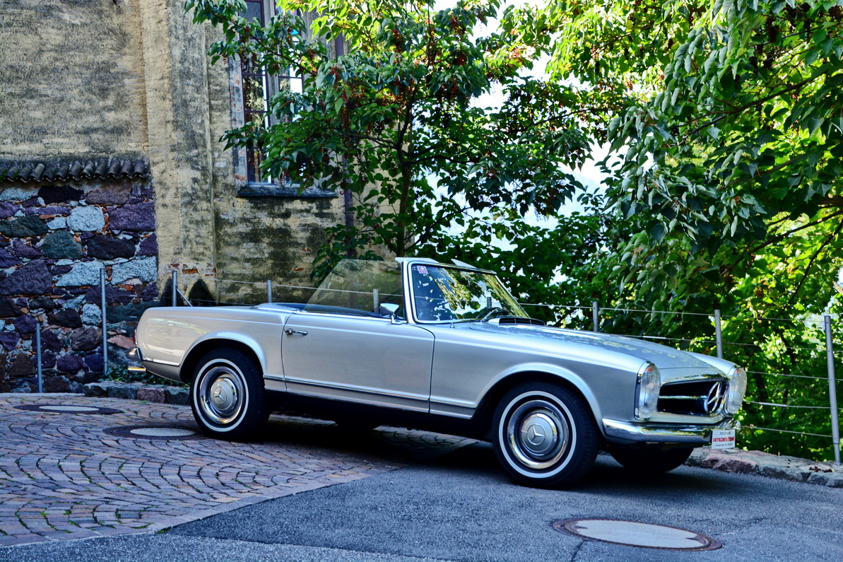 mercedes R113